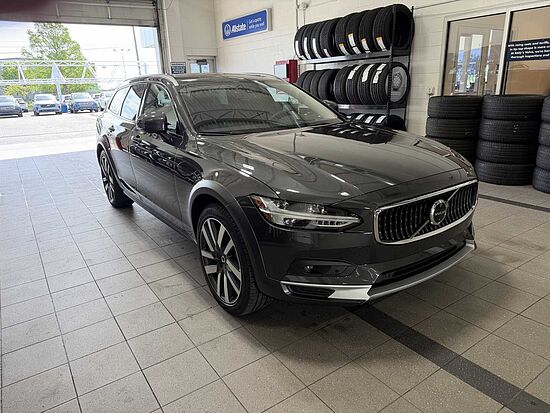 Innovator ペットカート ネイビー　Volvo Volvo Used Cars at Eddy's Volvo Cars of Wichita, 3211 N. Webb Road